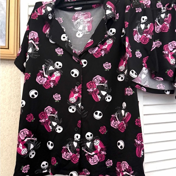 NEW DISNEY Nightmare before Christmas “2026 Valentine Collection” - Picture 3 of 12